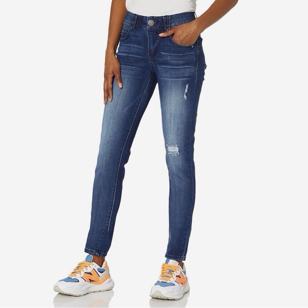 Democracy 6 NWT AbSolution Booty Lift Jeggings Women’s Distressed Skinny Jeans